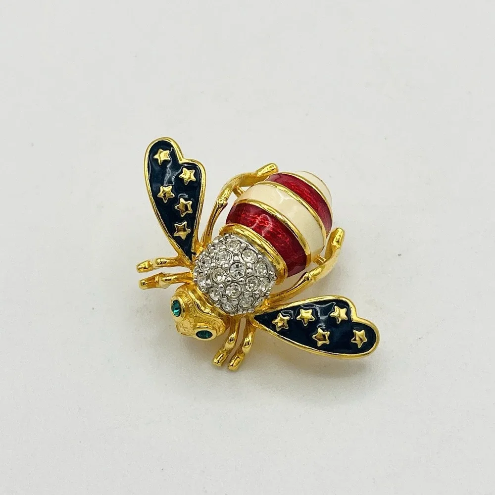 Joan Rivers American Flag Bee Pin Brooch Crystal 4th July Patriotic USA Gold